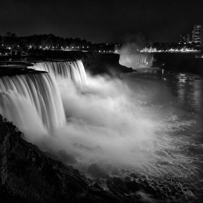 Les Chutes du Niagara | Paysages | DarkCollectionStudio — aperçu à l'échelle